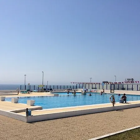 مكان تخييم Orbitur Canidelo 5*